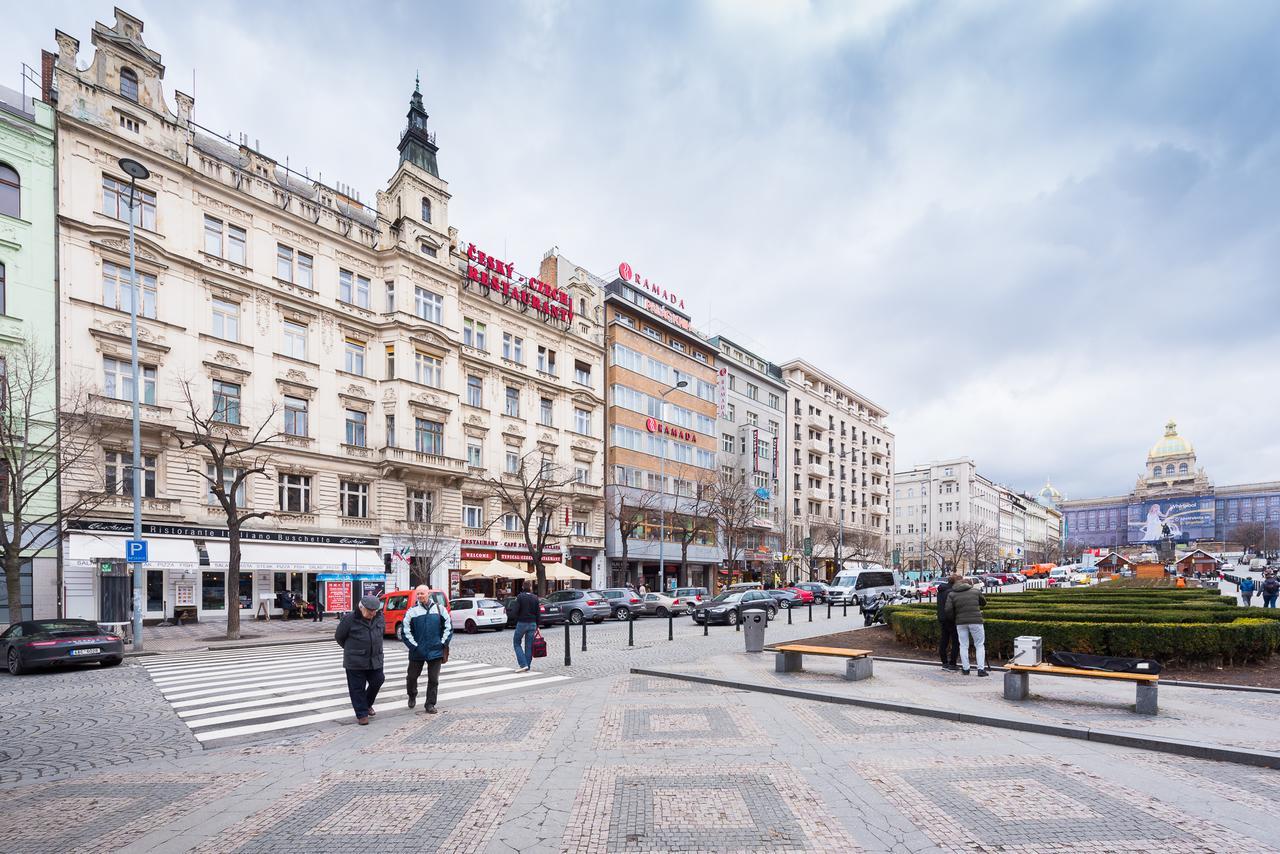 פראג Wenceslas Square Apartment מראה חיצוני תמונה